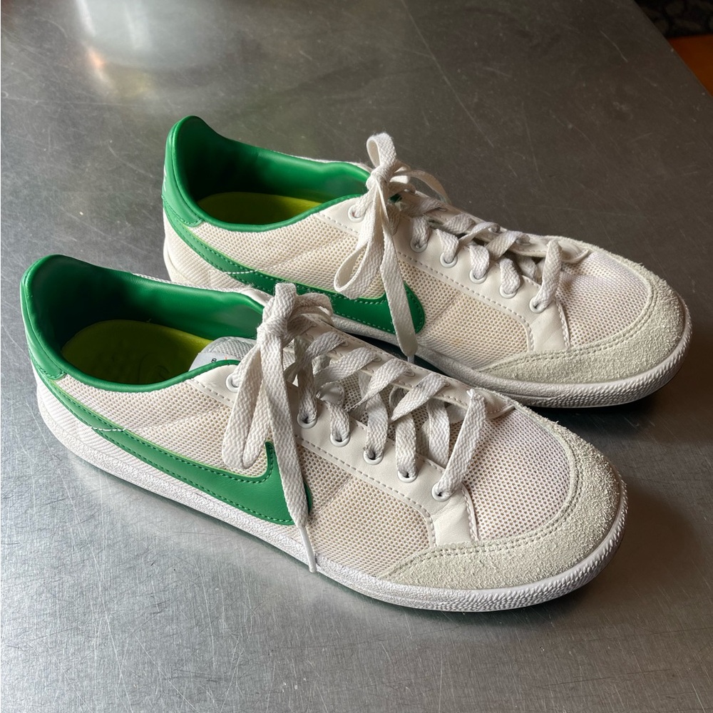 Nike Meadow Low Textile Women Trainers White/Pine Green, size US 8.5